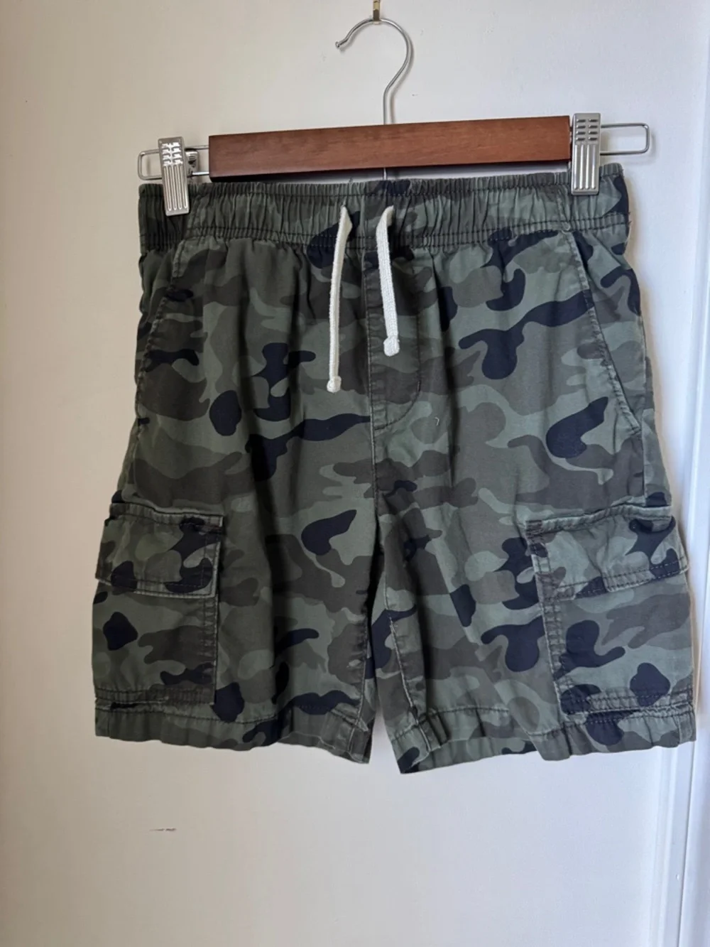 Old Navy‎ Boys Camo Cargo Shorts - Olive & Dark Green Size Large (10-12)